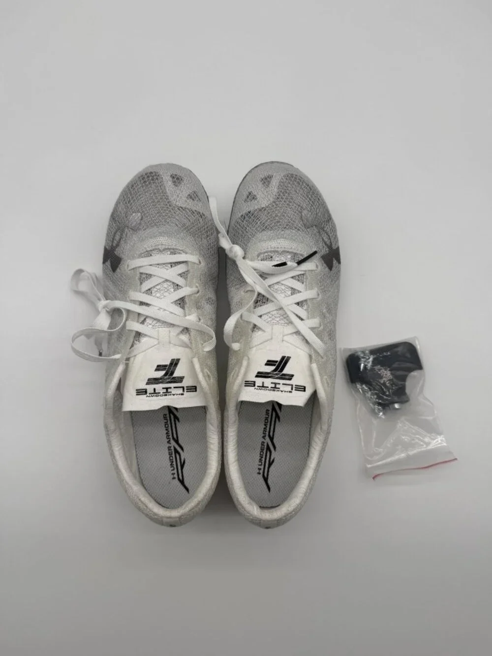 New Under Armour Shakedown Elite TF Shoes Men's Size 10 White Spikes 3026442 100